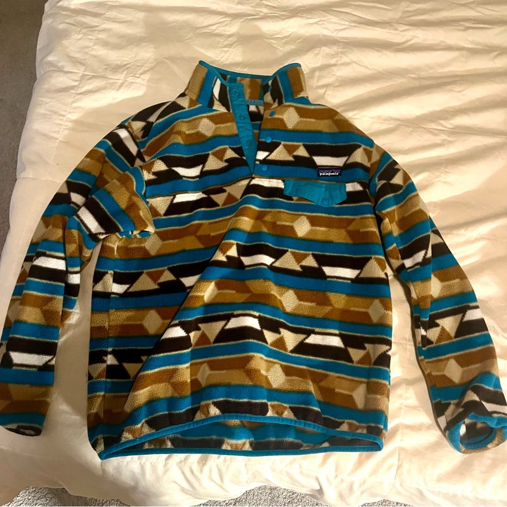 Women’s Patagonia Synchilla Fleece Pullover in Aztec Print
